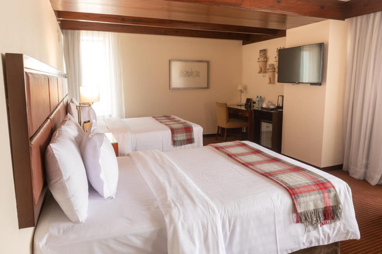 ホテル カーサ アンディーナ プレミウム ミラフローレス リマ エクステリア 写真 A room at the hotel