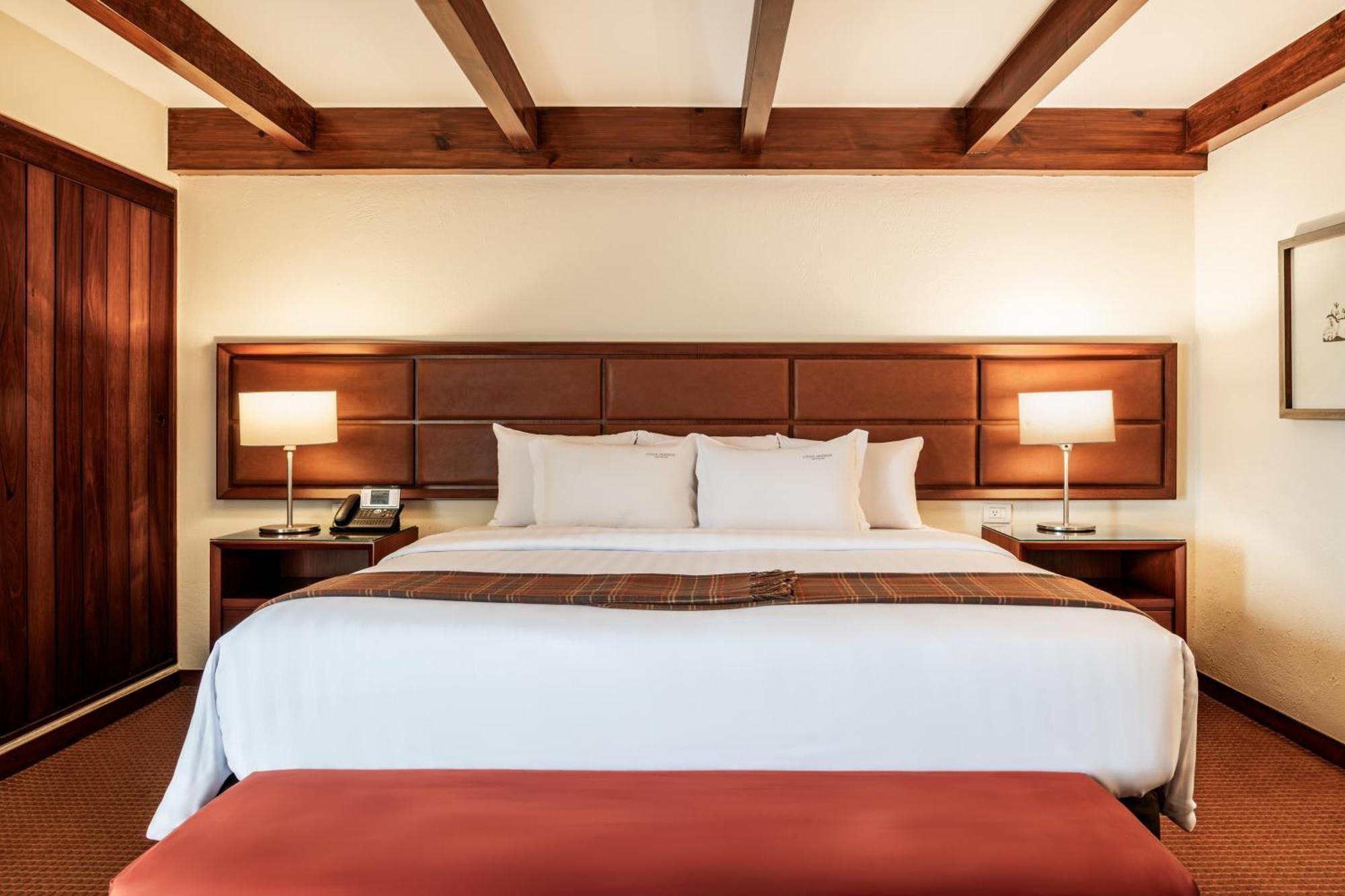 ホテル カーサ アンディーナ プレミウム ミラフローレス リマ エクステリア 写真 A bedroom at the hotel